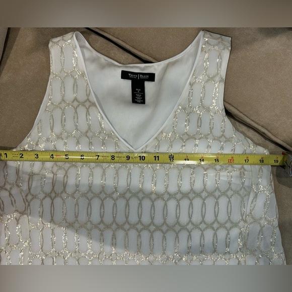 Silk White Gold White House Black Market Top Size Small - Picture 4 of 4